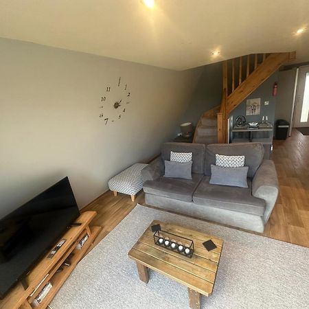 Widgeon Bespoke Cabin Is Lakeside With Private Fishing Peg, Hot Tub Situated At Tattershall Lakes Country Park Eksteriør bilde